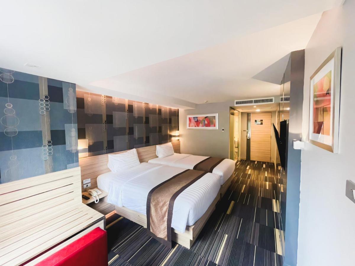 Отель Aspira Sukhumvit 4*